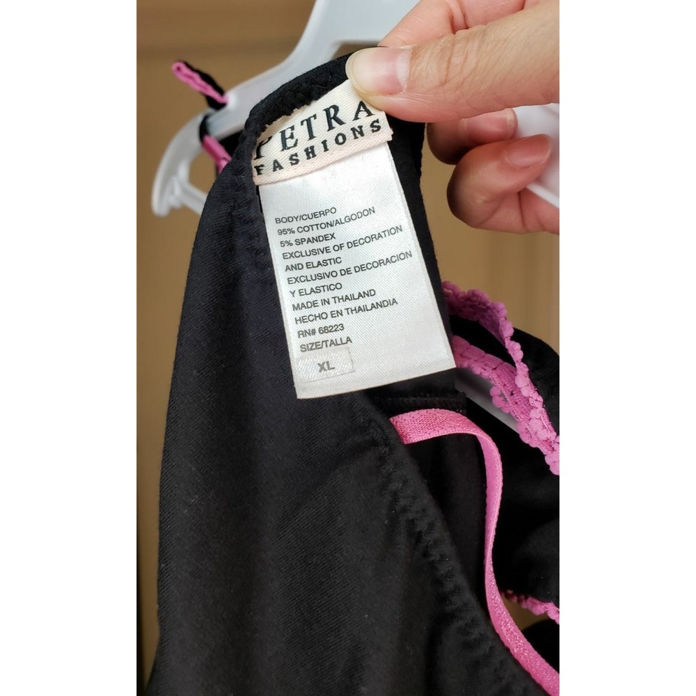 Black and Pink Lingerie - Picture 7 of 11